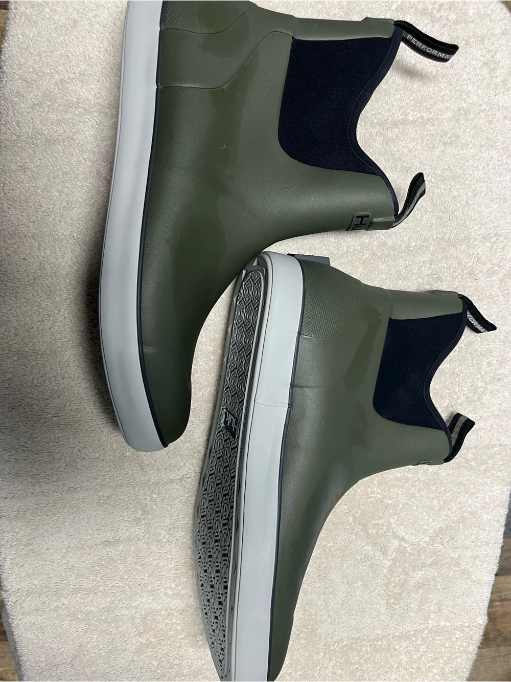 Huk Olive Green Waterproof Slip-On Rain & Snow Boots 13